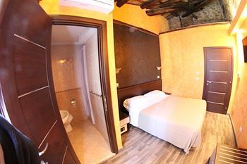 Domus Hotel 2*